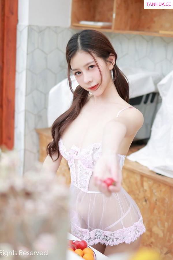 尹甜甜  [XiuRen]高清写真图 2021.03.29 VOL.3251 尹甜甜第4张图片